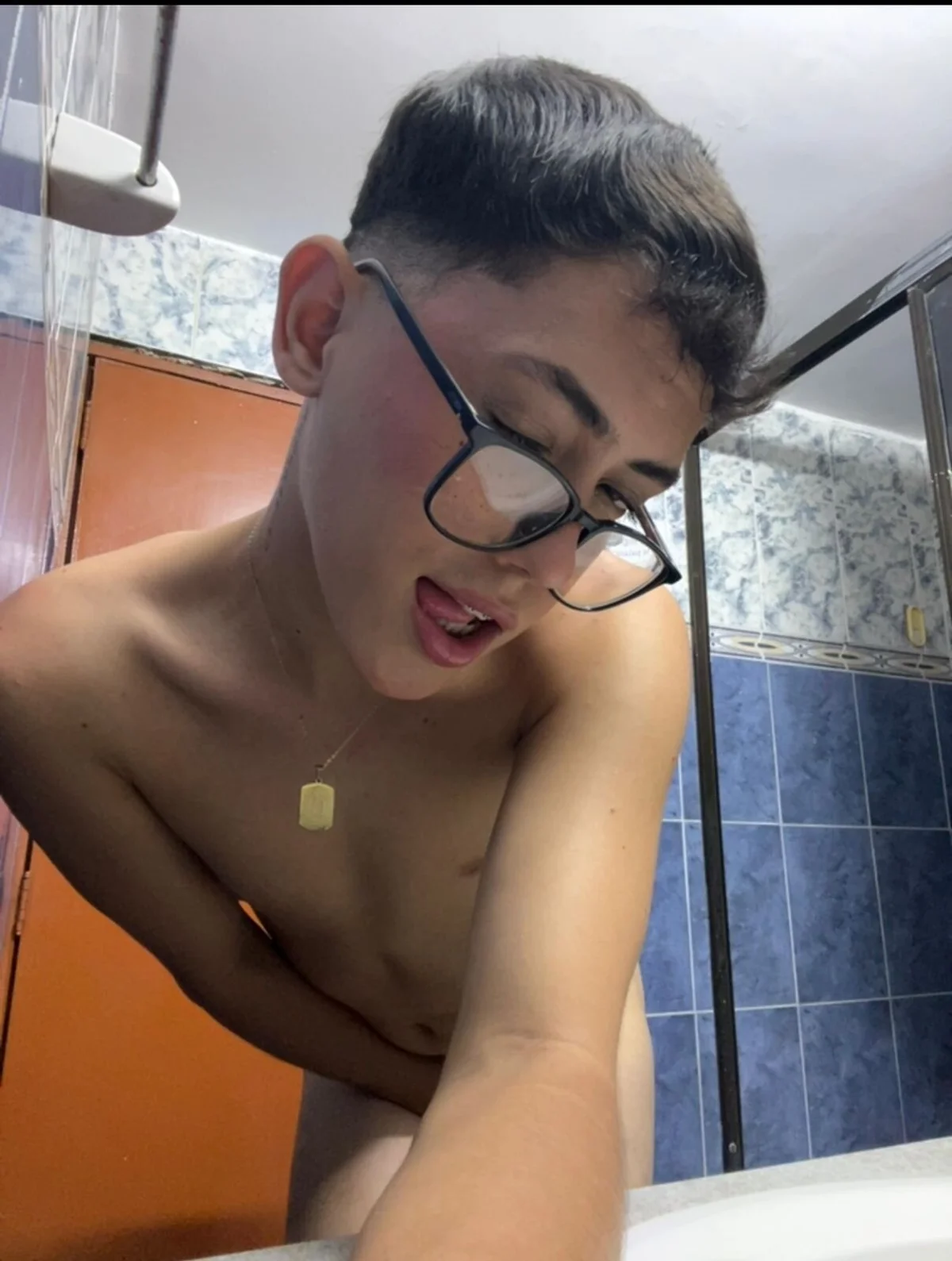 Iamcami_-এর ট্রেন্ডিং  4901টি ছবি