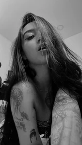 Hello od EmmyEvans1  5 snímek