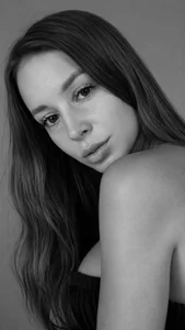 Guess what's stronger in me - my character or my smile? od Naughty_Spark_  snímek