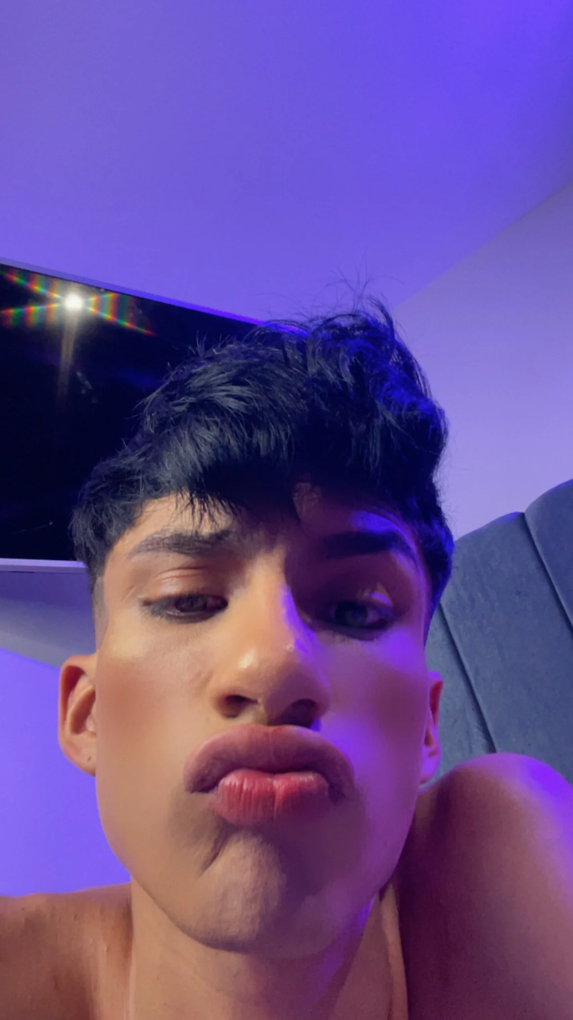 Erick_Velveth Foto en Tendencia 8327