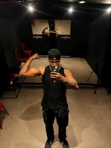 Freakywakewake Eu Pic 2