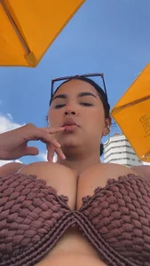 scarlet_boobs01 sun, beach and sand ⛱️ Pic 3