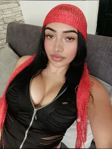 GeorgiaPink_ Public Pic 4