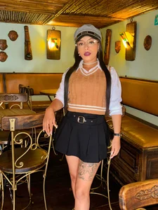 Tell me ... Does sugar go in coffee or in my smile? de MiiaaMoonroee  6 Imagens