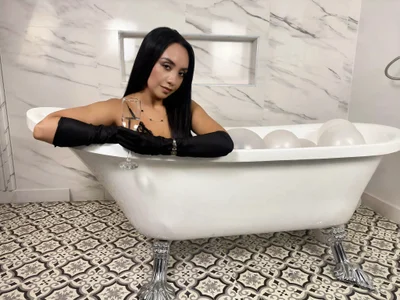ana_riveros The art of my body Poză 2