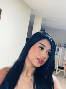 selene_roux: Public ( 3 фото)