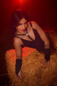 Rachel_Donnelly Happy Halloween!!🎃👻  6টি ছবি