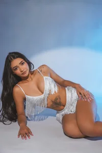 kylie_collinsのGo crazy on my curvesの枚の写真