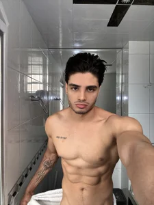 Papi de elpapi_21xl  4 Imagens