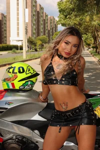 "Dangerously addictive." de mystic_nova_  4 Imagens