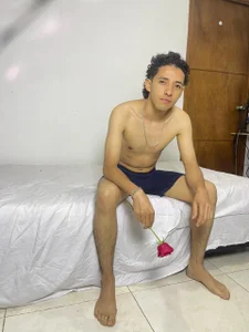 jeans_hot Public Pic 4