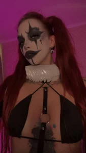 LeylaNoir_02 Public  2টি ছবি