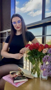 Luna_Raee My versatile life Pic 4