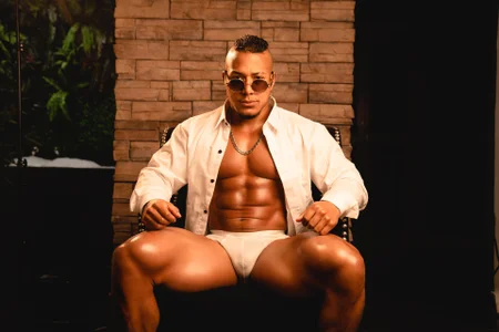 Travis_lenox_のSteel & Sweatの枚の写真