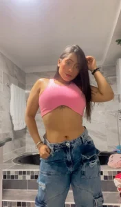 Gema-lexy How about my outfit Pic