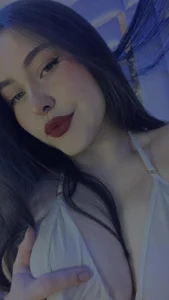 HannaCollins_: Latina hot 🥵 ( 3 фото)