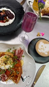 Valerie_liu Casual date💚 Pic 2