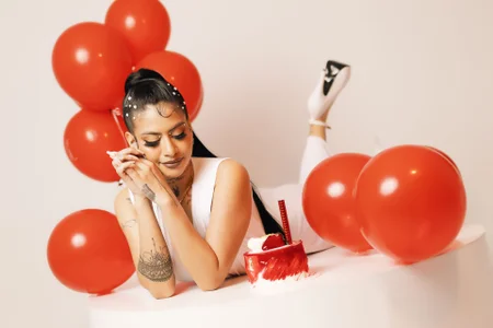 JESYSOZ23_ I'TS MY BIRTHDAY! Pic 3