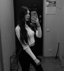 VennieGerhardt Public Pic 2