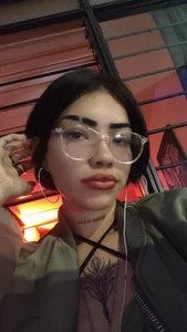 exotic de Hinata_Owen  2 Imagens