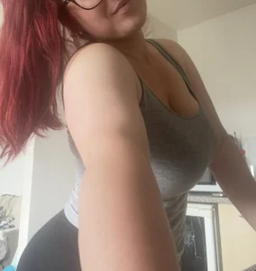 Luscious-Letty Public Pic 2