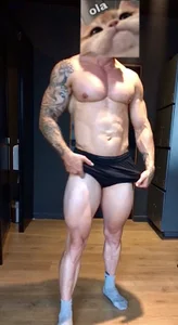 RoniecollemanPublic图片 2