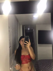 susy-presly red passion slika 7