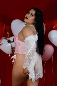 Kendra-daring Do you want to be my Valentine? Pic