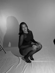 VICTORIAGRAYS behind the scenes✨🎞️ Pic 3