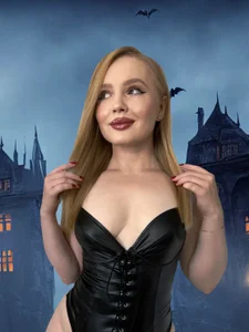 Chloe_Richardson Happy Halloween  6. fénykép