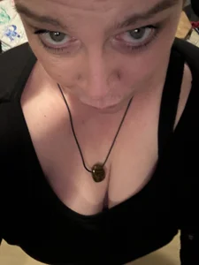 Big_Beautiful_MILF Public Billede 4