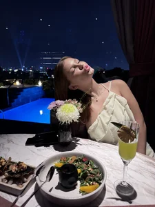 like_princess Dinner at restaurant Pic