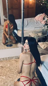 rihannagil Good girl  7টি ছবি