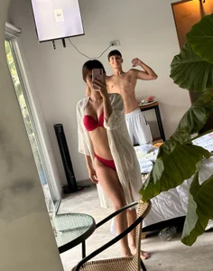 ZoeandIan cute photos Pic 2