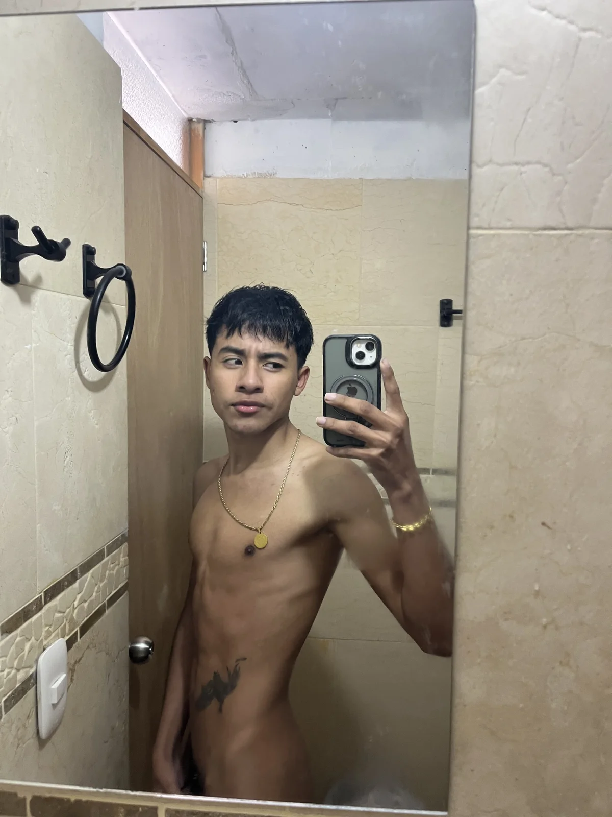 HotSebas_04 adlı kullanıcının viral fotoğrafları:  4696