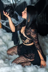 ZaraGold It's Halloween season! 🎃💖🍬 Pic 3