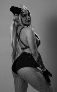 Cassie_Cage Black and White 🔥😈 Εικόνα