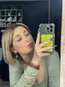 FredericaBagg Public Pic 3