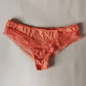 kissyoukiss my panties 2000 tks! When you tip for panties-write your email Foto 5