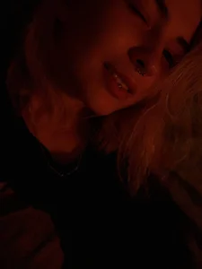 LisaCase Public Hình