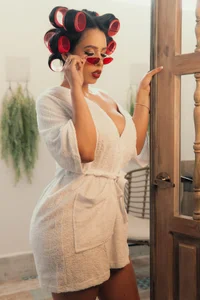 KatieStonne Damsel Pic 3