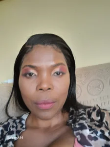 BustyEbonyMilf Public  2. fénykép