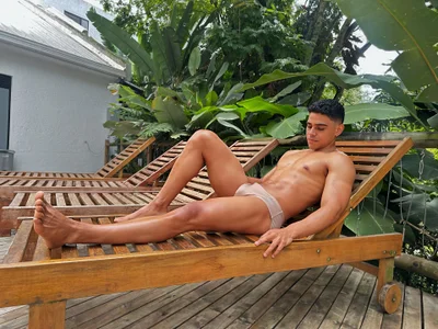 Kent_Rodriguez Pool time  4. fénykép