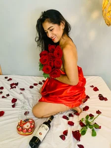 Thayssa_ross Valentine's Day 2025🌹🧸♥ 圖片 9