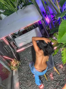 Bodies of Light✨🤤 de bella_moonlight_cr  2 Imagens