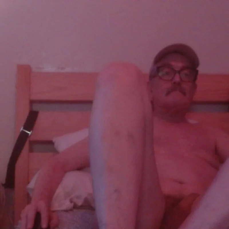 Foto  6588 de KinkyStacheDaddy – em alta
