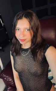 Laura_serena Public صورة واحدة|Laura_serena Public صورتان|Laura_serena Public  صور|Laura_serena Public  صورة