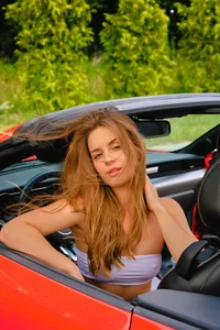 RozzitaBedberry babe in a sports car❤️💋 Pic 4