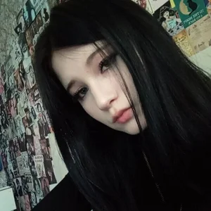 BlackHairTeen Public Pic 3