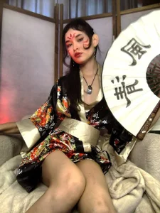 Emily_Strikeee Your sweet geisha Immagine  5